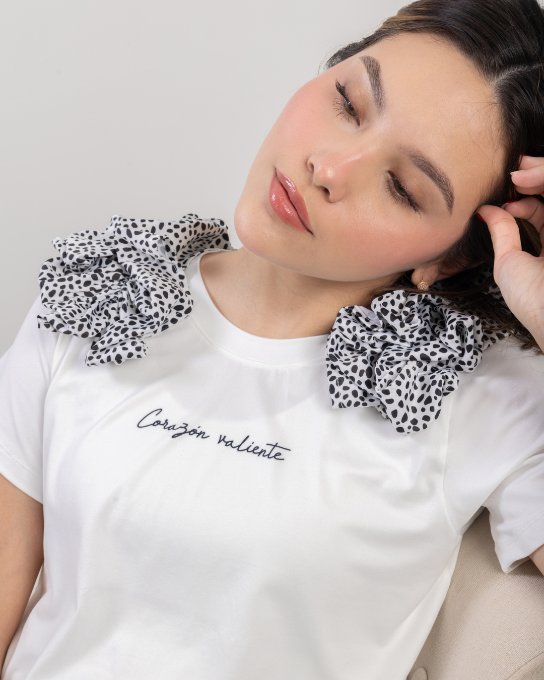 Camiseta Corazón valiente - Print blanco y negro
