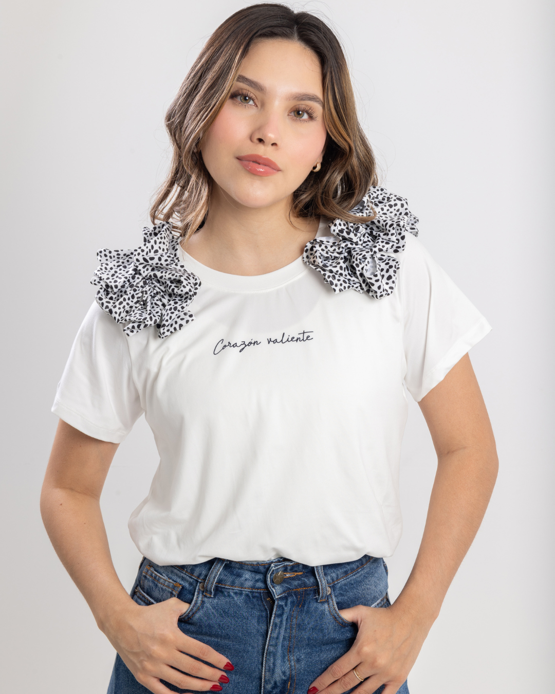 Camiseta Corazón valiente - Print blanco y negro