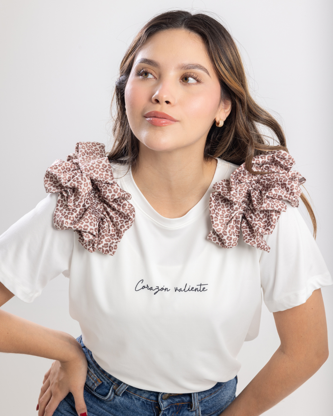 Camiseta Corazón valiente - Animal print café