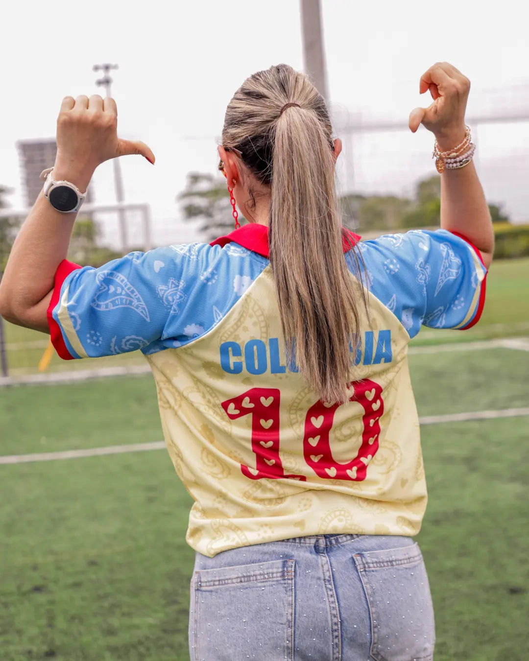 CAMISETA CORAZÓN TRICOLOR